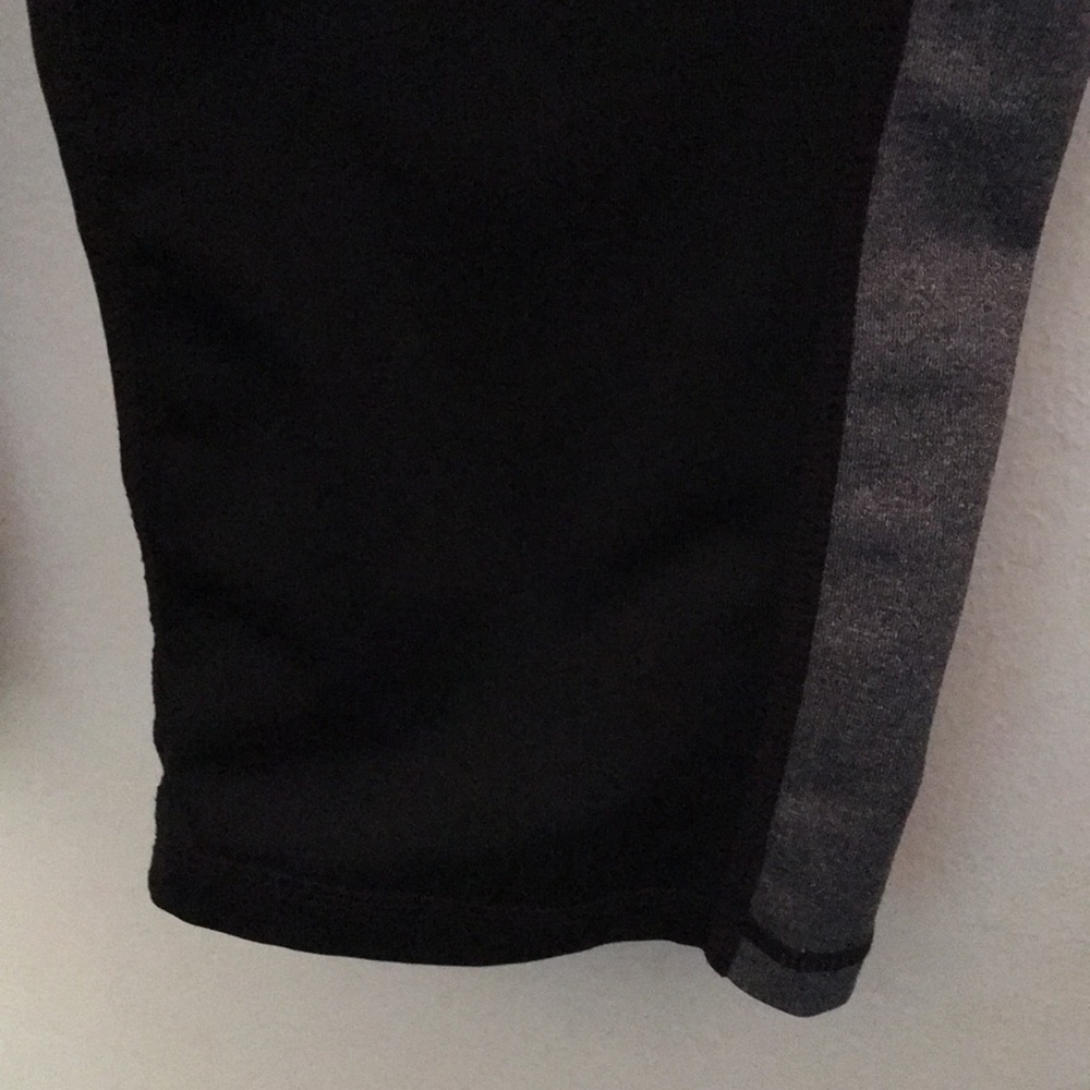 Workout Capri - Picture 3 of 3